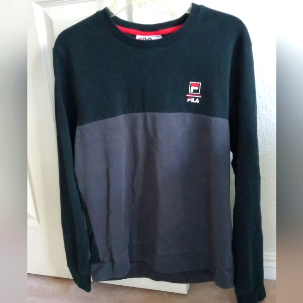 Fila Men's Black and Gray Sweater